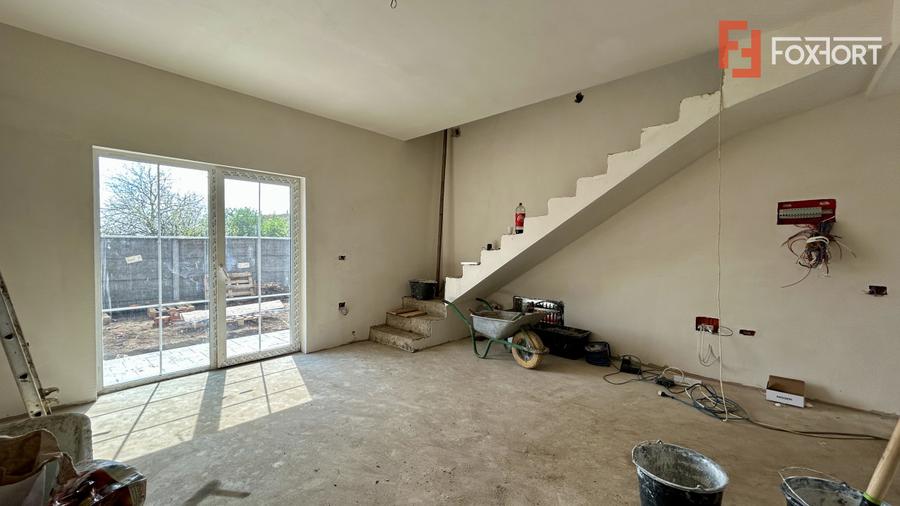 Duplex cu 3 camere parter + etaj - Sanandrei