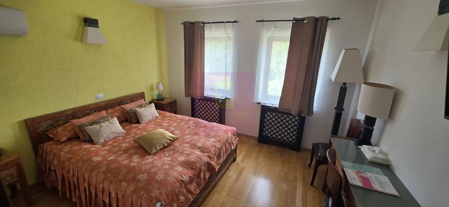 Pensiune de vanzare in Cornu