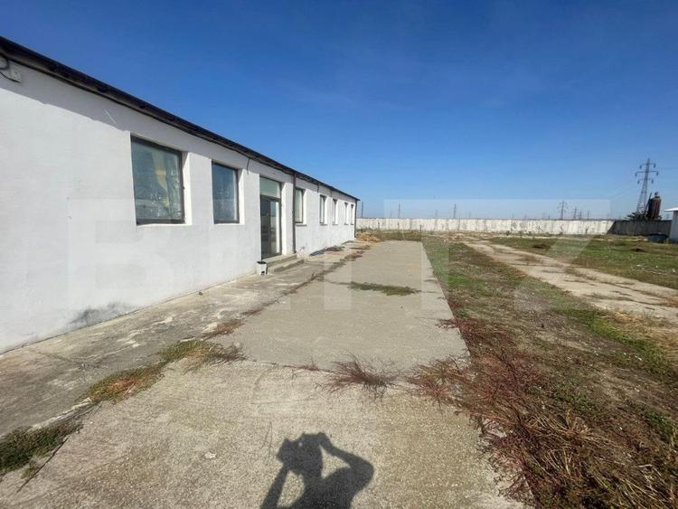 Spatiu industrial, Hala 200 mp, zona Isalnita, la drumul national E79