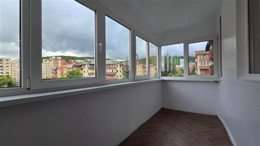 Apartament 2 camere etaj intermediar Racadau