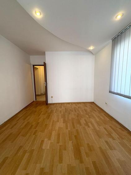 Apartament 3 camere | DECEBAL