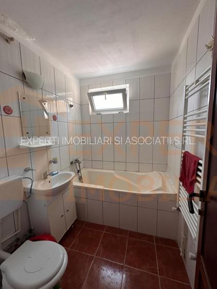 Apartament 2 camere de vanzare, situat in zona Tomis II - 8