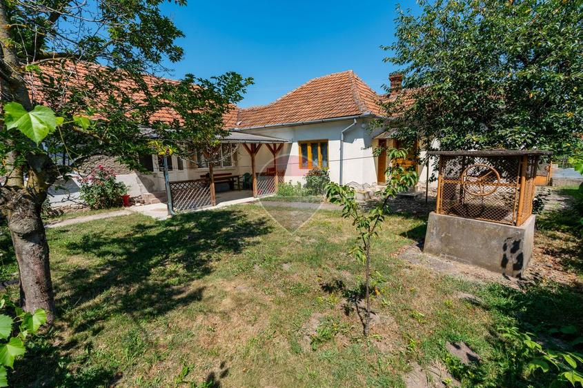 Casă de vanzare Pesteana,Hateg jud.Hunedoara
