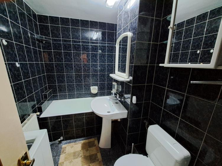 Inchiriez apartament 2 camere, copertina, Tg. Mures, Unirii