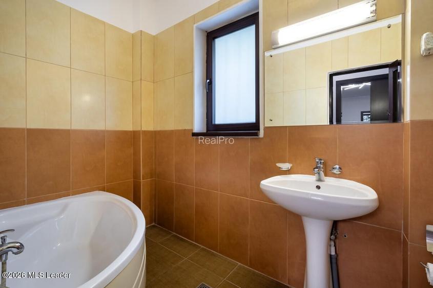 Cotroceni - Carol Davila, Townhouse 232 Mp - Oportunitate Rara - 30