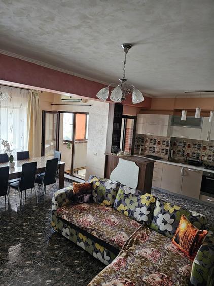INCHIRIERE 3 CAMERE - CAMPUS