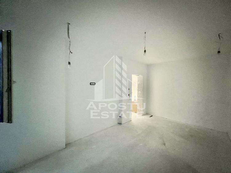 DE VANZARE Apartament doua camere cu gradina 10 mp