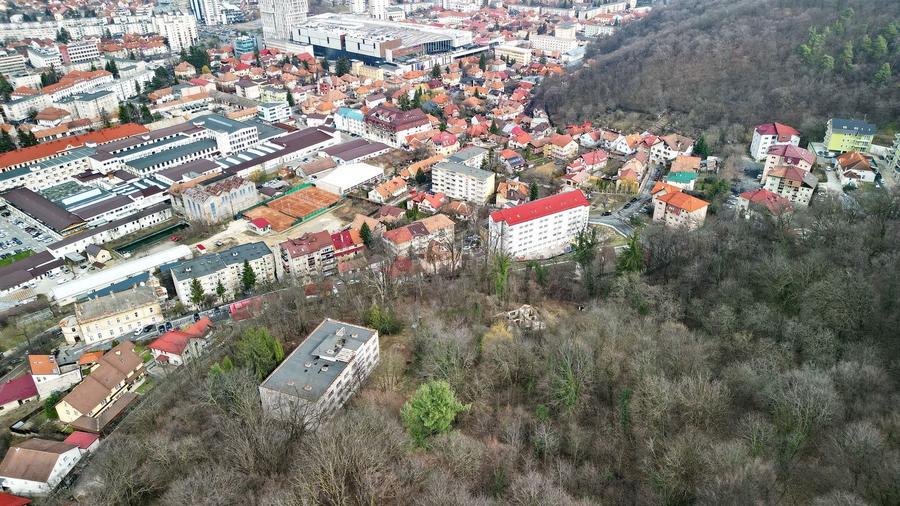 Teren Intravilan Centrul Civic