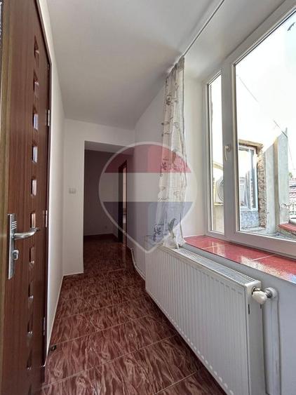 Vanzare Apartament 2 Camere Dec. în Vilă Ideal Rezidential sau Airbnb