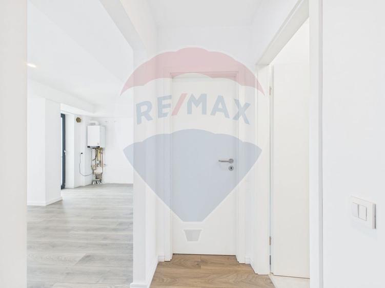 Apartament 4 camere nemobilat de închiriat, bloc nou zona Banu Manta