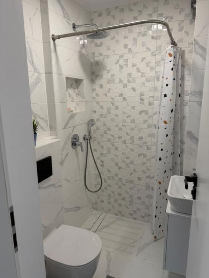 3 camere zona Constantin Branvcoveanu