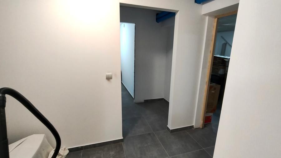 Spatiu comercial / birouri / depozitare - 128.6 mp - 3 locuri parcare in pret