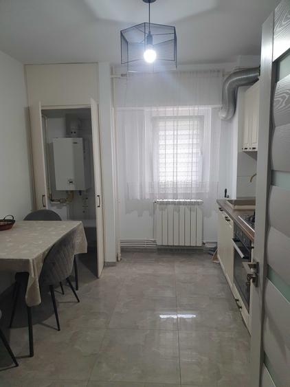 TOMIS III 3 CAMERE ETAJ 2 600 EURO TERMEN LUNG