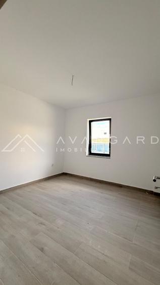 Apartament 3 camere, 2 bai,  finisat, bloc nou.