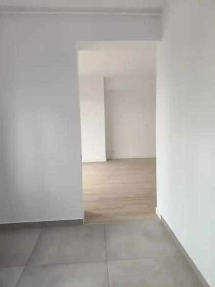 Studio modern cu terasă spectaculoasă 43 mp Metrou I Petrache Poienaru