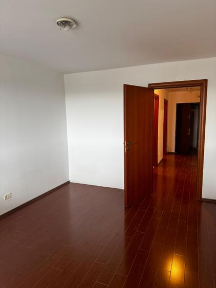 Apartament 2 camere de vânzare, etaj 18, terasă 22 mp - Metropolis, sector 1