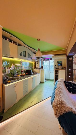 Apartament 4 camere de vânzare, Galati, Mazepa1, et. 8 din 10
