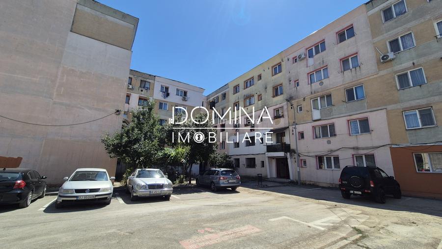 Vânzare apartament 3 camere, str. Slt. Gheorghe Bărboi - zona Casei Tineretului - 10