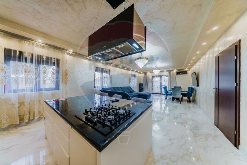 Casă de lux , finisaje premium, piscină, curte amenajată –Vladimirescu
