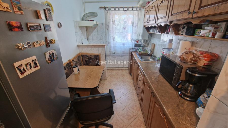 Apartament 3 camere Tractorul - 2