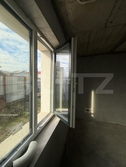 Proprietate 2 case, 223 mp, teren 1.676 mp, zona Lupeni - 9