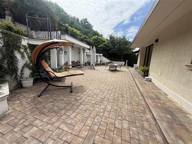 ELEGANTA FARA COMPROMIS | RESEDINTA EXCLUSIVISTA IN BACAU | 424 MP CONSTRUITI | - 36