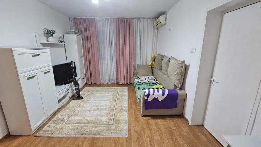 Apartament 2 camere-Podu Ros-Piata Nicolina-etaj 2