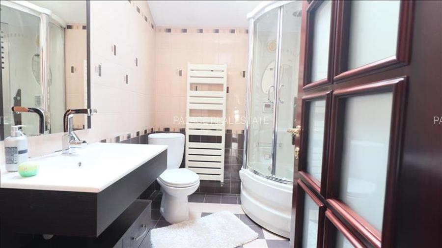 Vila exclusivista de vanzare in Iasi, design impunator,  localizare excelenta. - 21