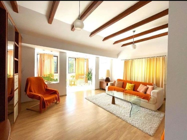 Vilă moderna 5 camere I Sinaia - Peles I Localizare premium