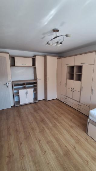 Mobilat, utilat ,Apartament cu 3 camere, Centru Nou Toamnei