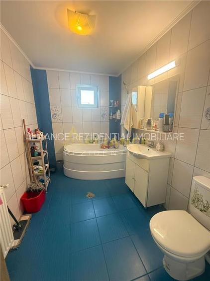 Apartament 3 camere tip duplex | 87 mp | 2 bai | Mobilat si utilat | 10 min Metr - 9