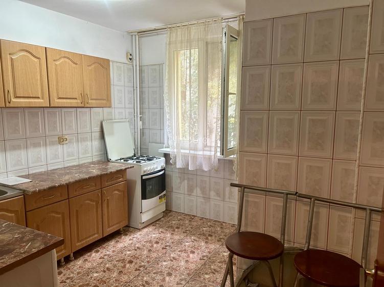vanzare 2 camere berceni izvorul oltului bloc reabilitat 1/4 - 8