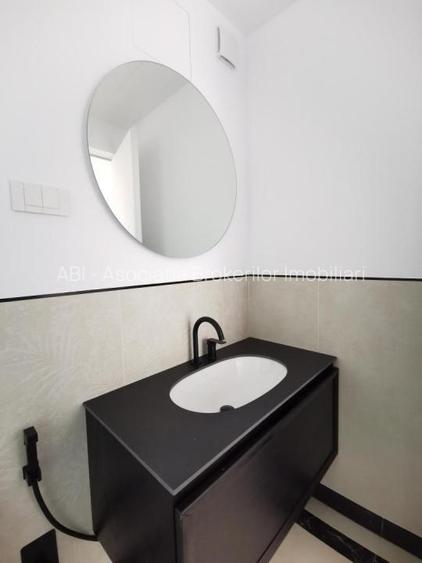 Proprietate exclusivista pe lacul Snagov 490000 euro / Chirie 2500 eu/luna - 42