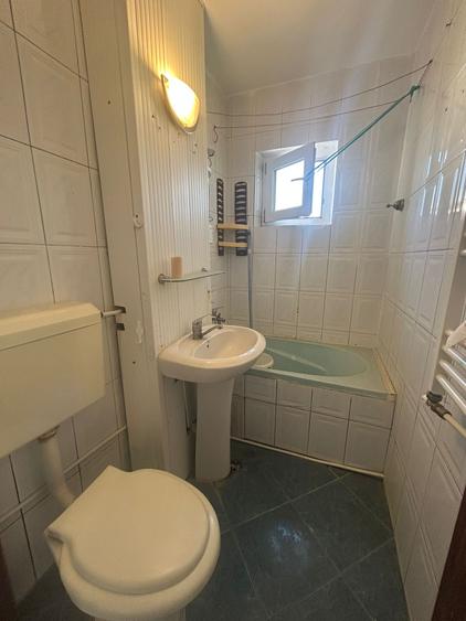 Apartament 3 camere- Zona Sud - etaj 3/4 - 48 mp - 48500 euro negociabil