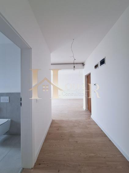 Decomandat. Gradina proprie.2 locuri de parcare