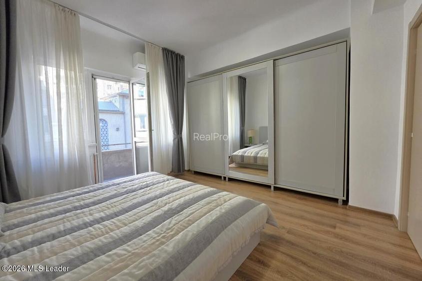 Piata Romana, 4 camere 138 MP total, Etaj 2/9, renovat - utilat, liber - 5