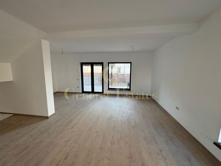 Casă tip duplex CU 4 Camere la Pret de apartament