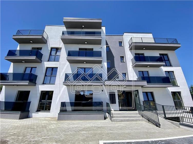 Spatiu comercial - imobil nou - 144 mp utili - Turnisor
