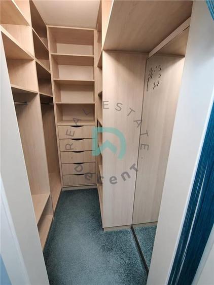 Apartament 3 camere Tractorul, 77 mp - Brasov
