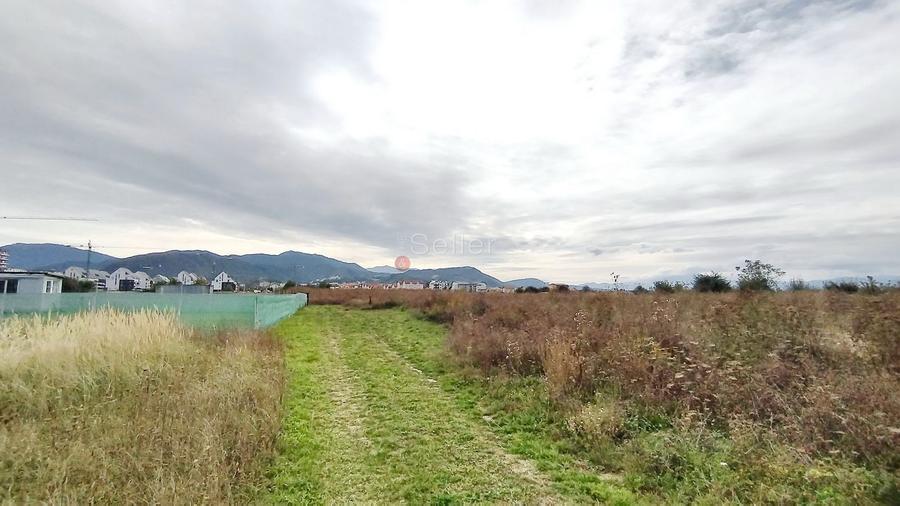 Teren Intravilan Tractoru
