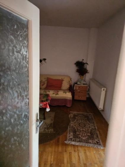 Casă + teren 261 mp, Sector 4 – locuibilă acum sau ideală de construit