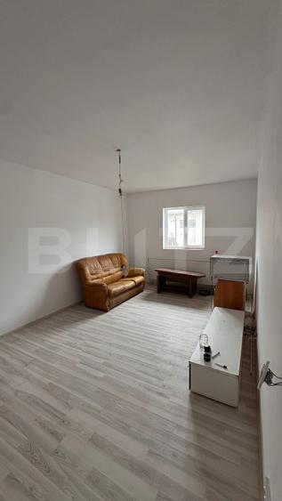 Apartament 2 camere, decomandat, localitatea Rovinari