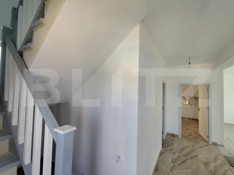 Casa cu etaj, 4 camere, 600 mp teren, Valea Lupului