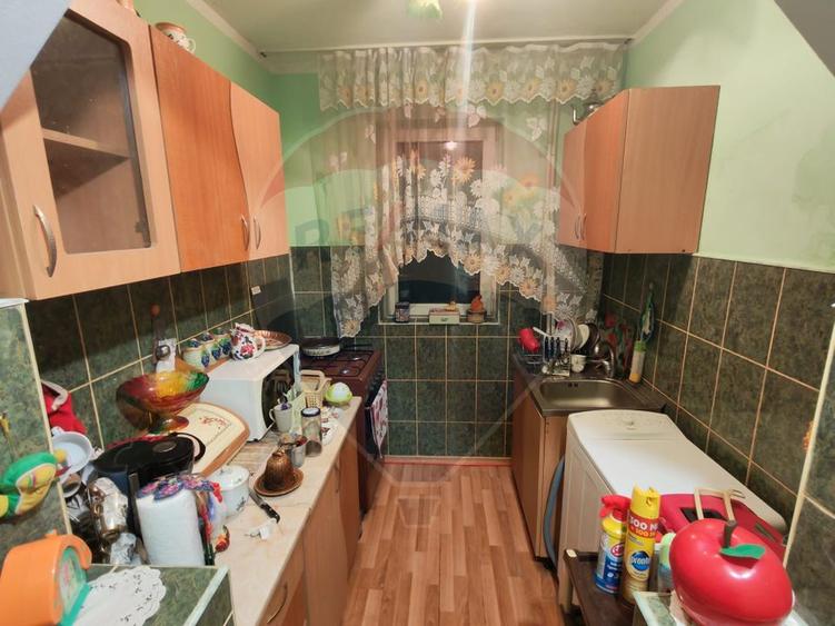 Apartament cu 2 camere de vânzare în Brad,jud. Hunedoara
