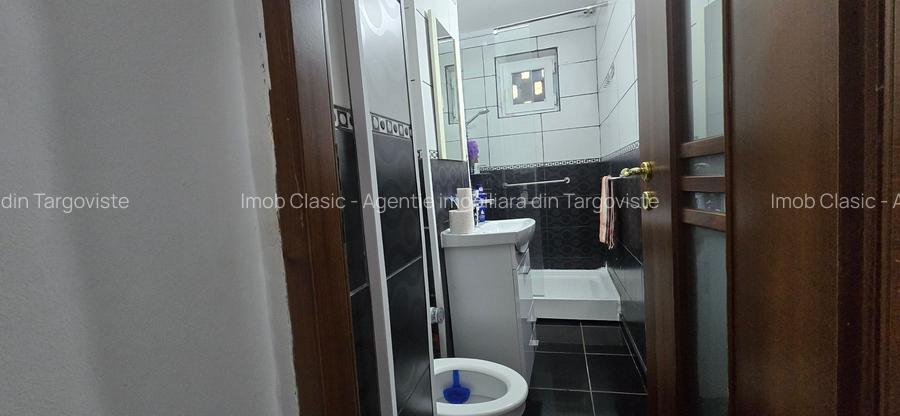 Închiriere apartament 3camere, etaj 1 , micro 5 Târgoviște - 4