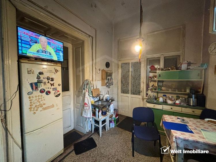 Oportunitate de investitie! Apartament ultracentral, la casa, cu 2 camere!