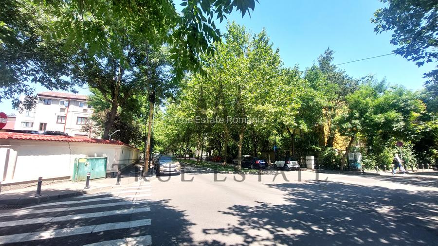 Vanzare apartament cu 4 camere si garaj unic in Primaverii - 10
