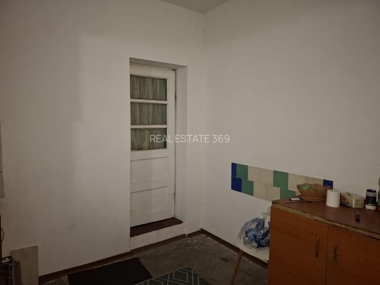 URGENT!, vila singur curte, TEREN IN PROPRIETATE, libera, NEGOCIABIL - 9