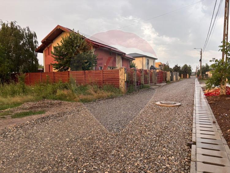Teren intravilan 750mp | Domnești | Oportunitate de Investiție