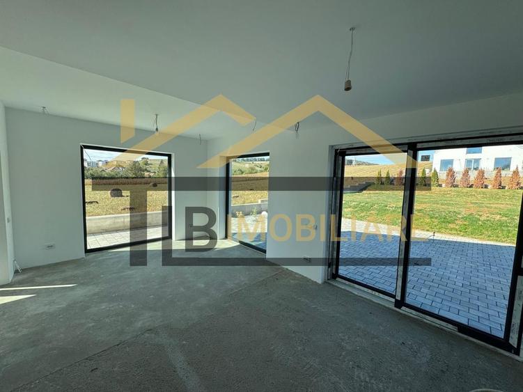 Casa individuala 4 camere, 181 mp utili, teren 822mp, zona Unirii